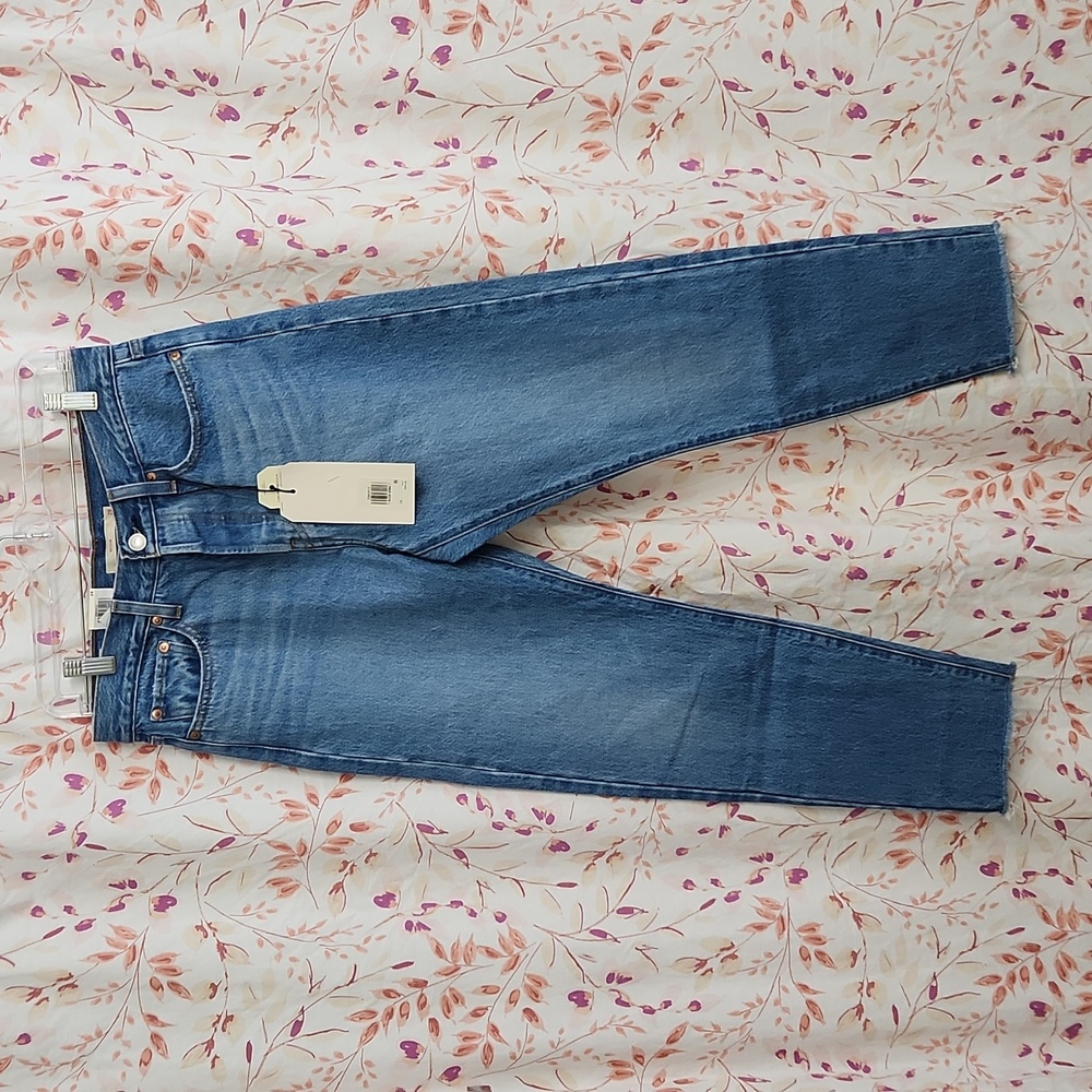 Levi's Wedgie High Rise NWT